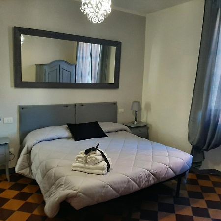 B&B Principe Calaf 3 Lucca Eksteriør bilde