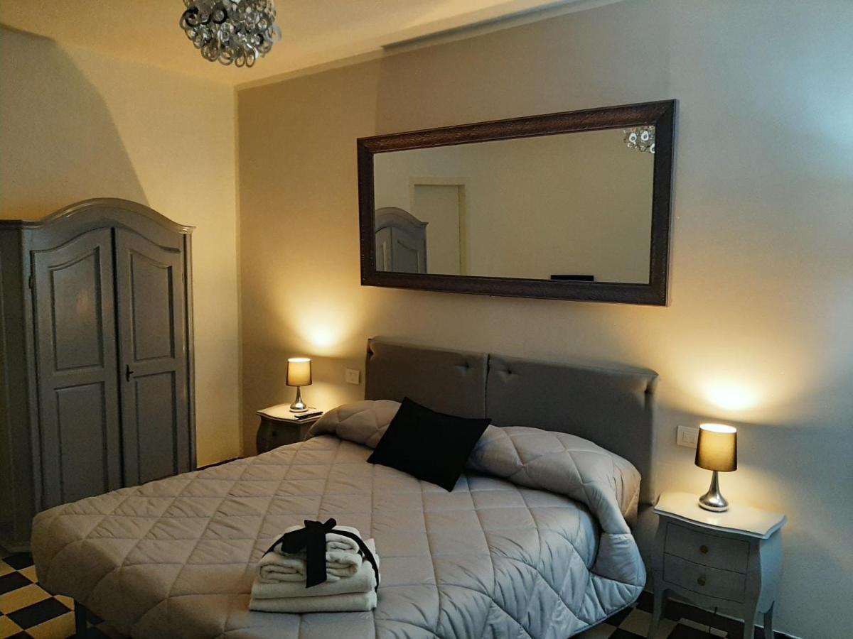 B&B Principe Calaf 3 Lucca Eksteriør bilde