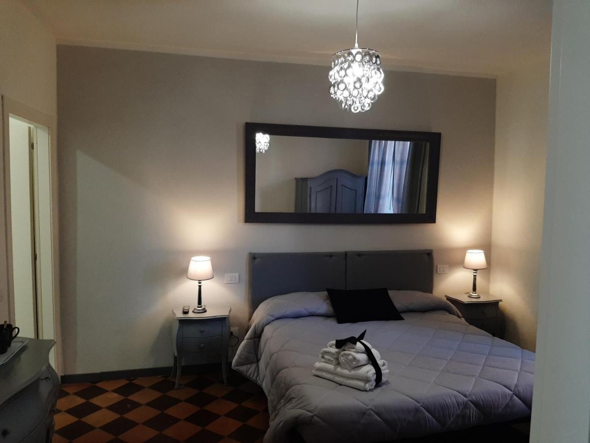 B&B Principe Calaf 3 Lucca Eksteriør bilde