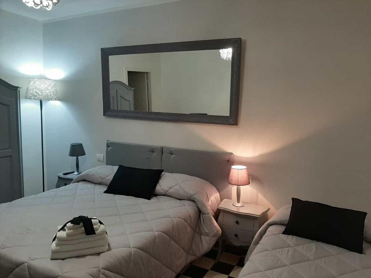 B&B Principe Calaf 3 Lucca Eksteriør bilde