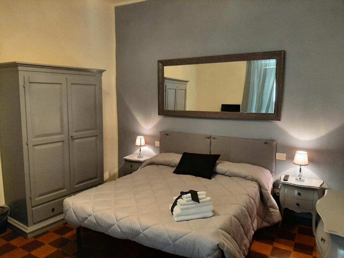 B&B Principe Calaf 3 Lucca Eksteriør bilde