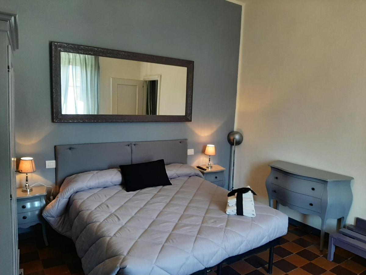 B&B Principe Calaf 3 Lucca Eksteriør bilde