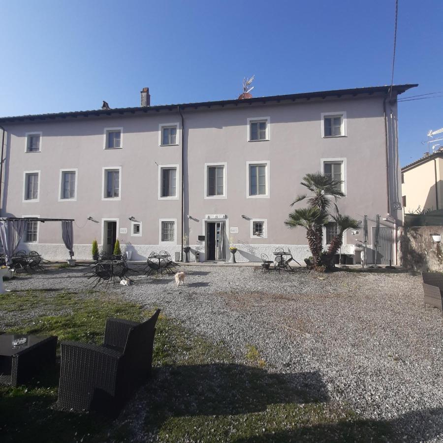 B&B Principe Calaf 3 Lucca Eksteriør bilde